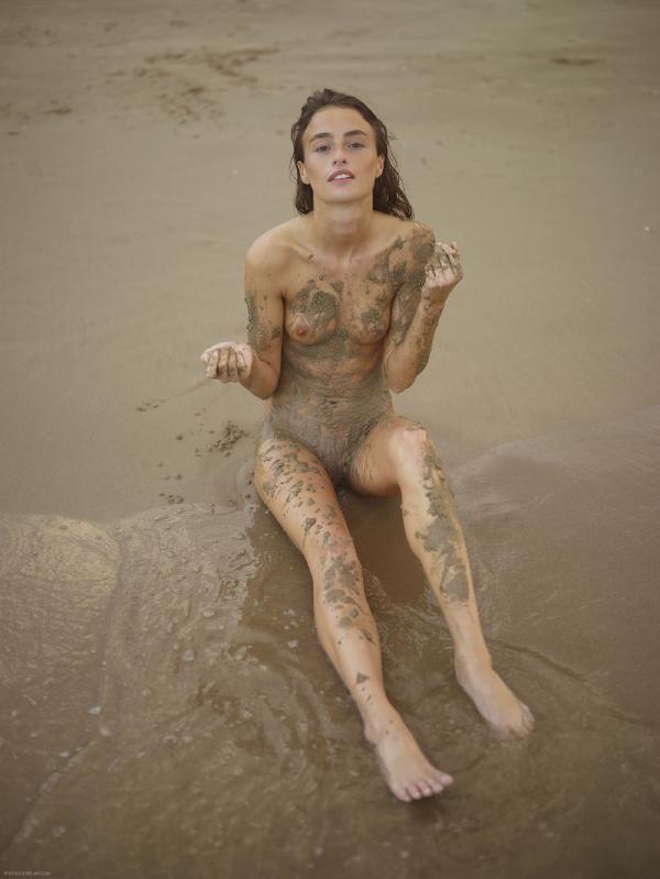 Cleo dirty beach bum #14