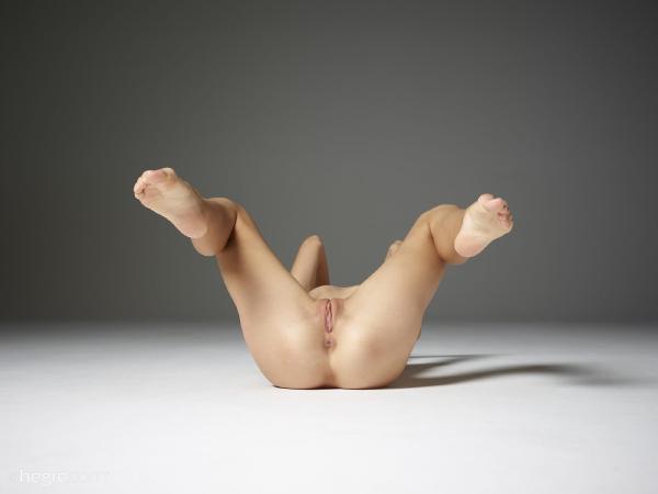 Gia erotiske nøgenbilleder #11